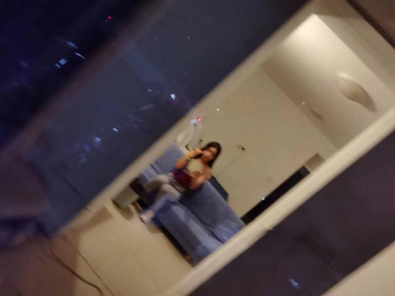 文轩广告旁 这质量是嘎嘎往下降